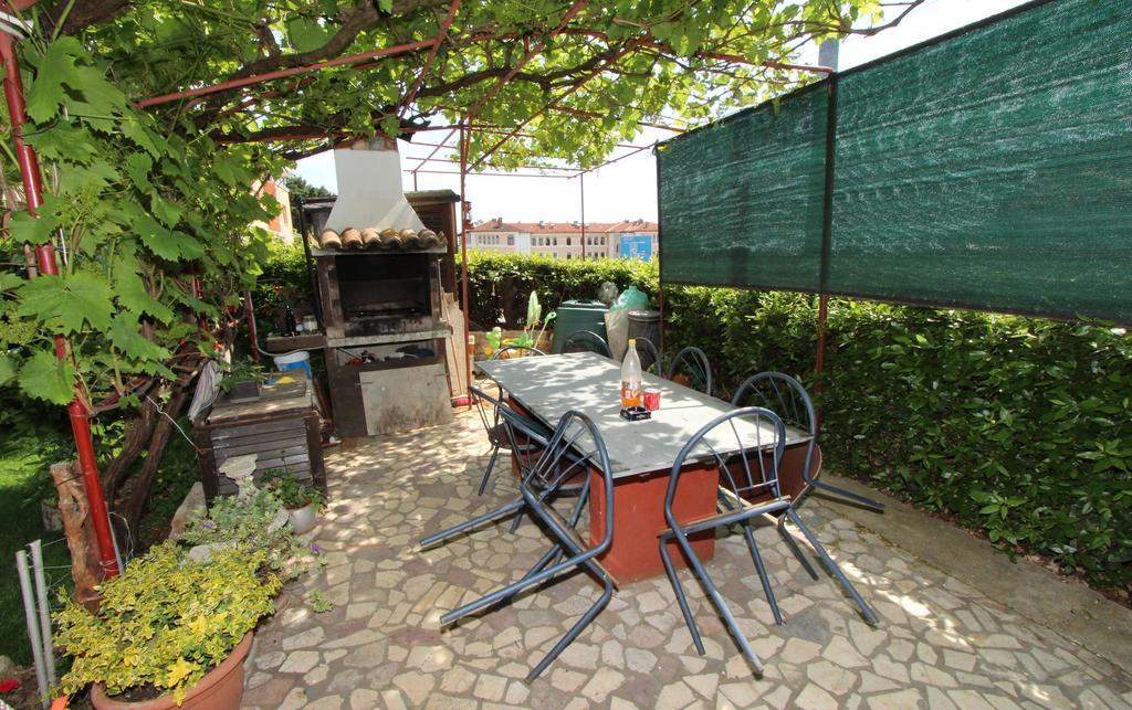 Guest house And Eva 3*